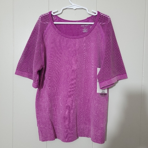 Nine West Tops - NINE WEST ACTIVE TOP Women's Size M NWT
